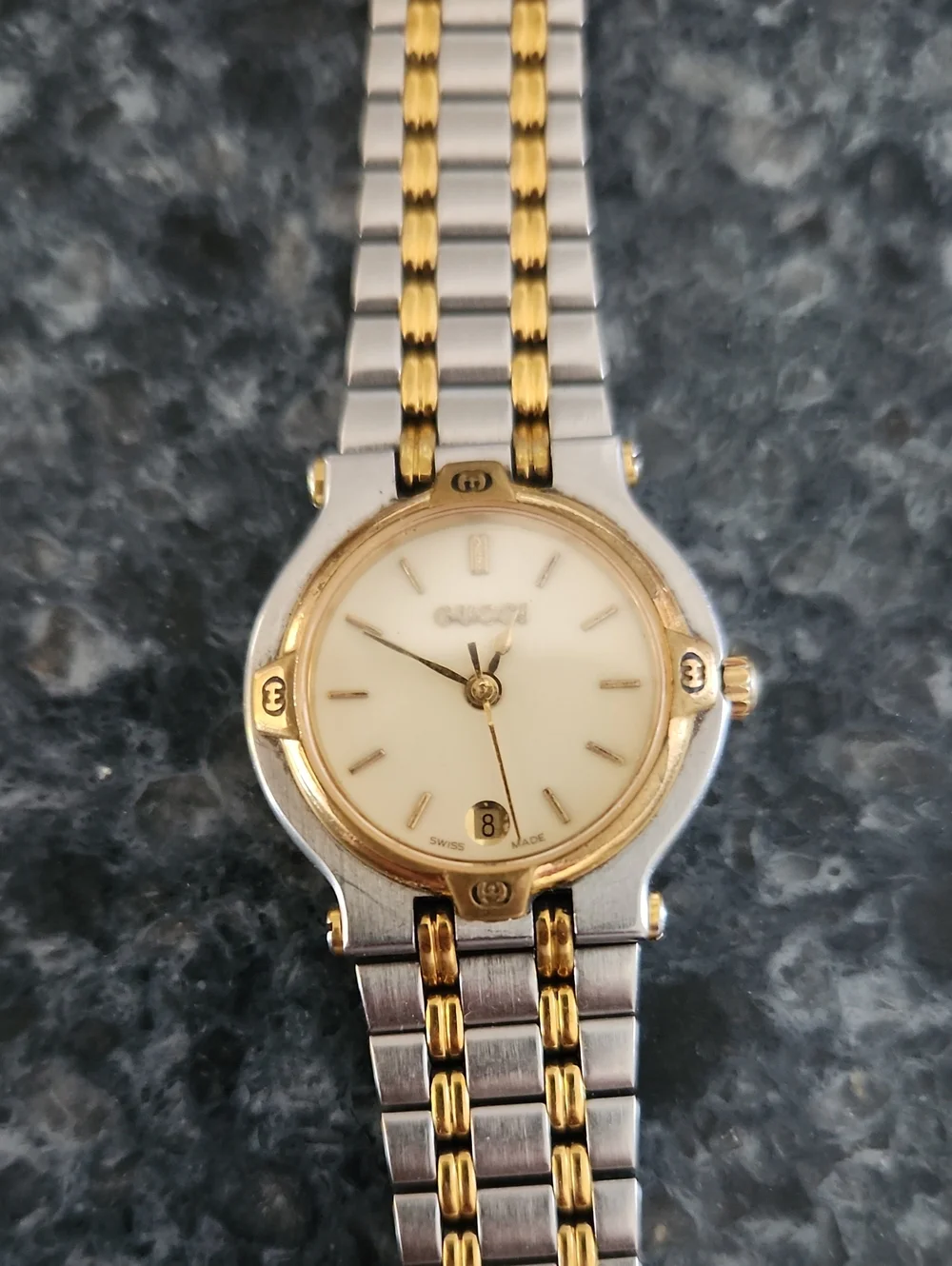 Gucci elegant two